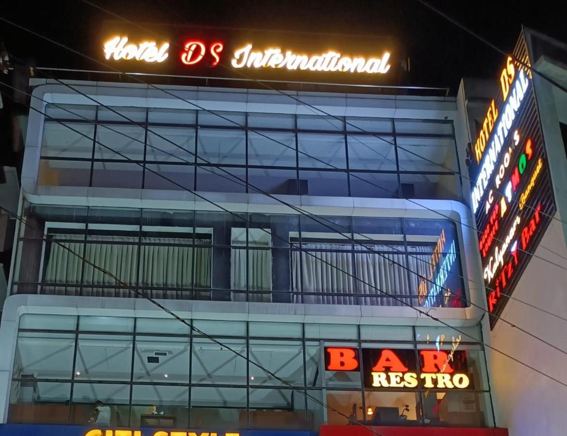 Hotel Ds International Jamshedpur Bagian luar foto